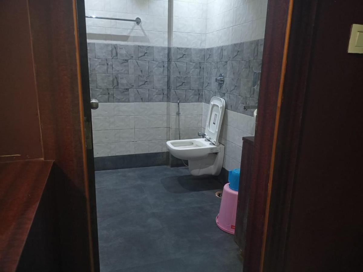 The Brahmaputra Hotel Dhubri Ngoại thất bức ảnh