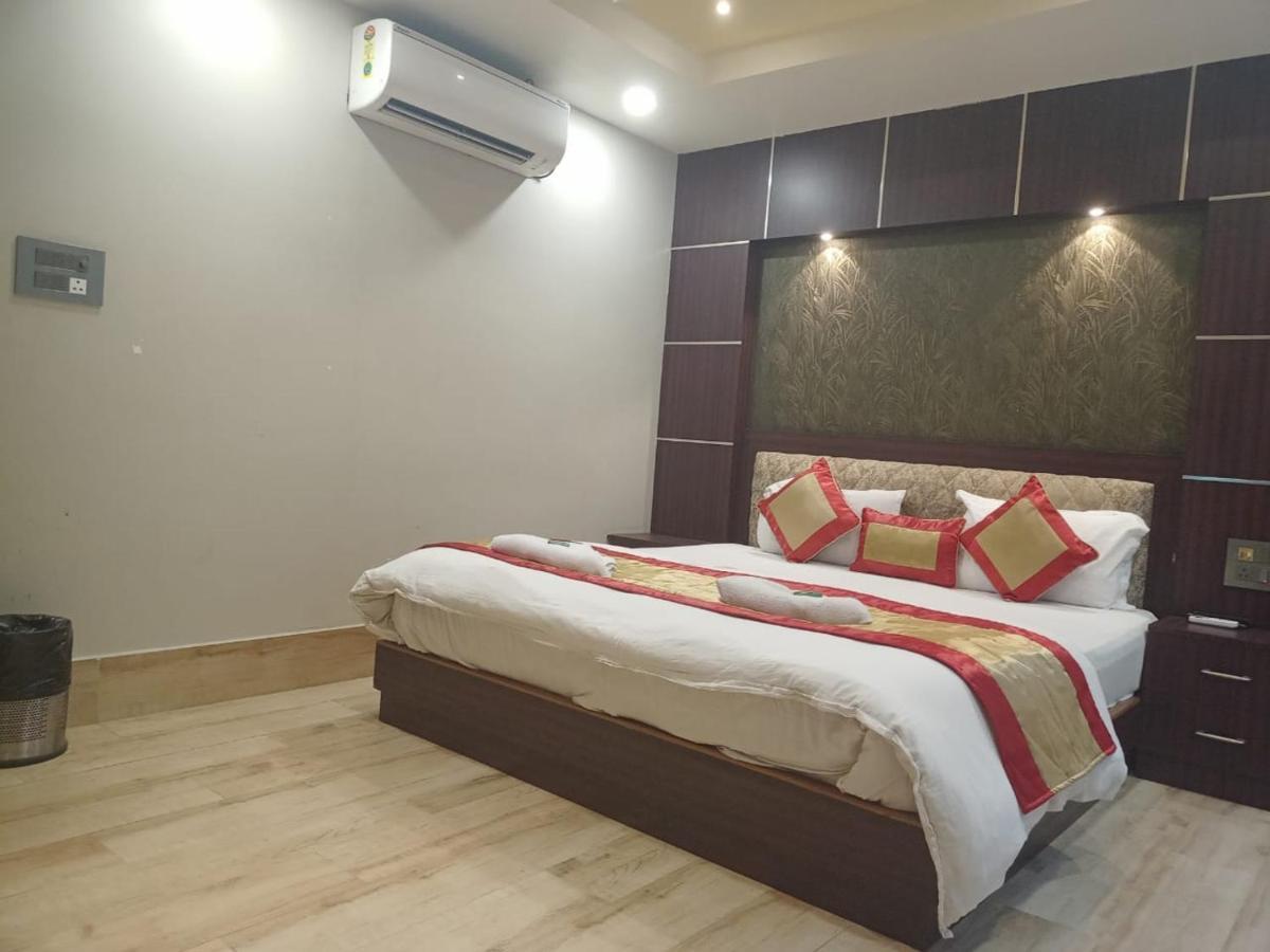 The Brahmaputra Hotel Dhubri Ngoại thất bức ảnh
